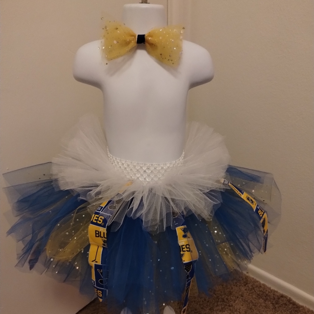 Custom made St. Louis Blues Tutu skirt, headband and matching anklets